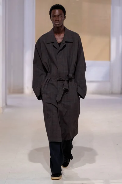 Look 14